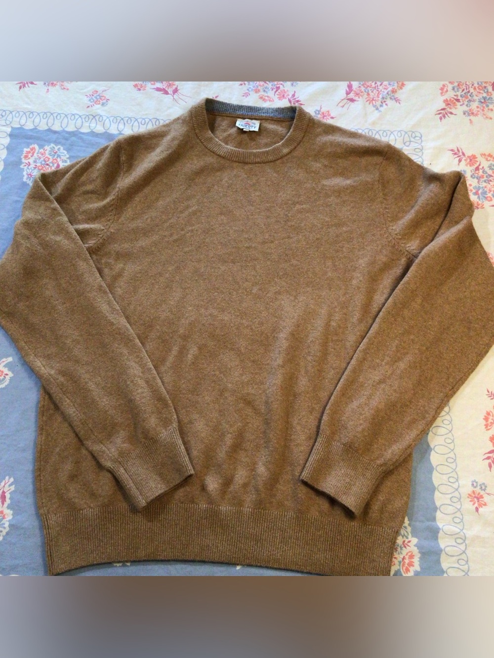 Faherty Brown Crewneck Sweater – Men's Lightweight Knit